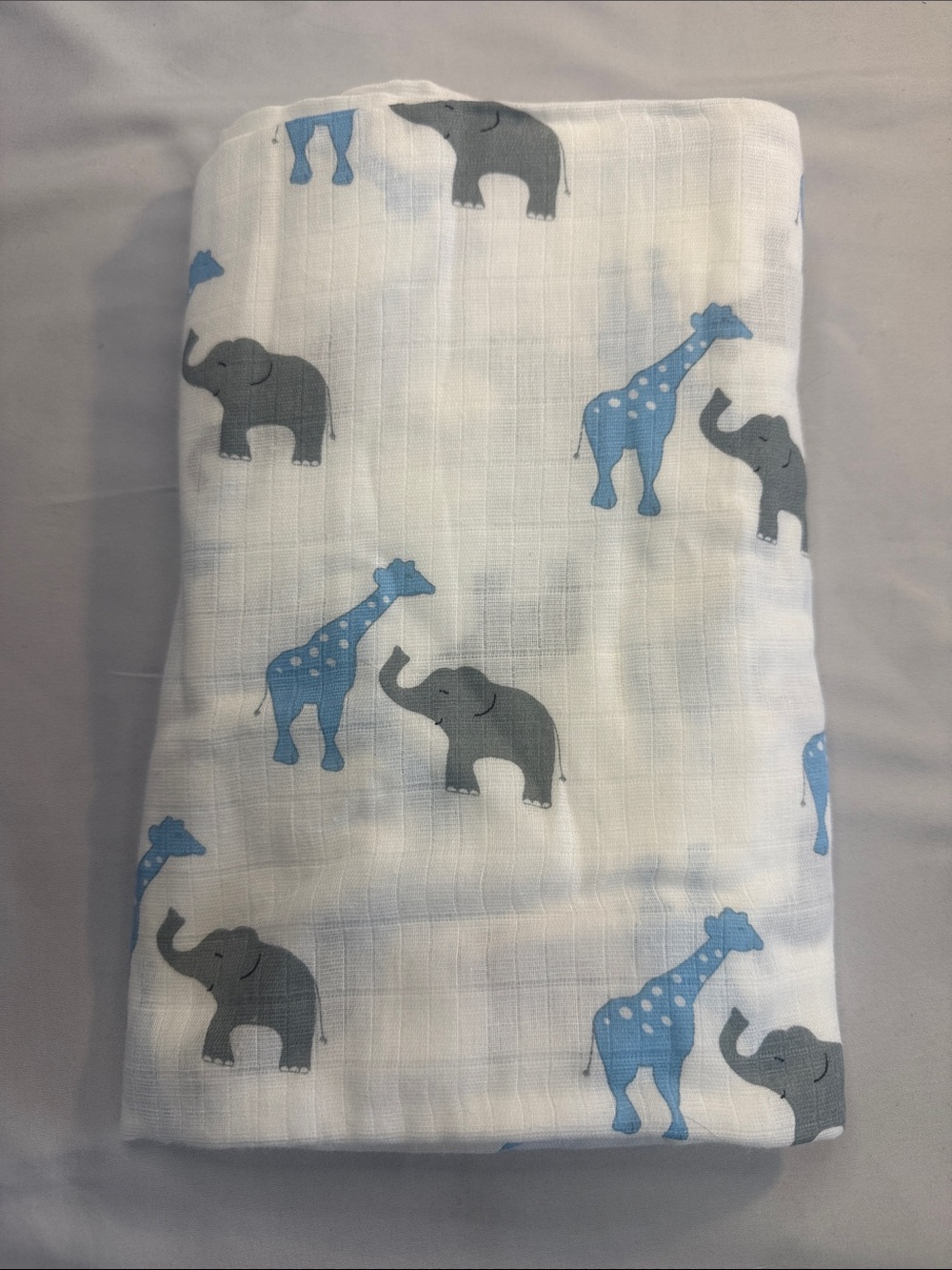 Swaddle Designs NWOT White and Light Blue 1-2-3 Swaddle Muslin Blanket